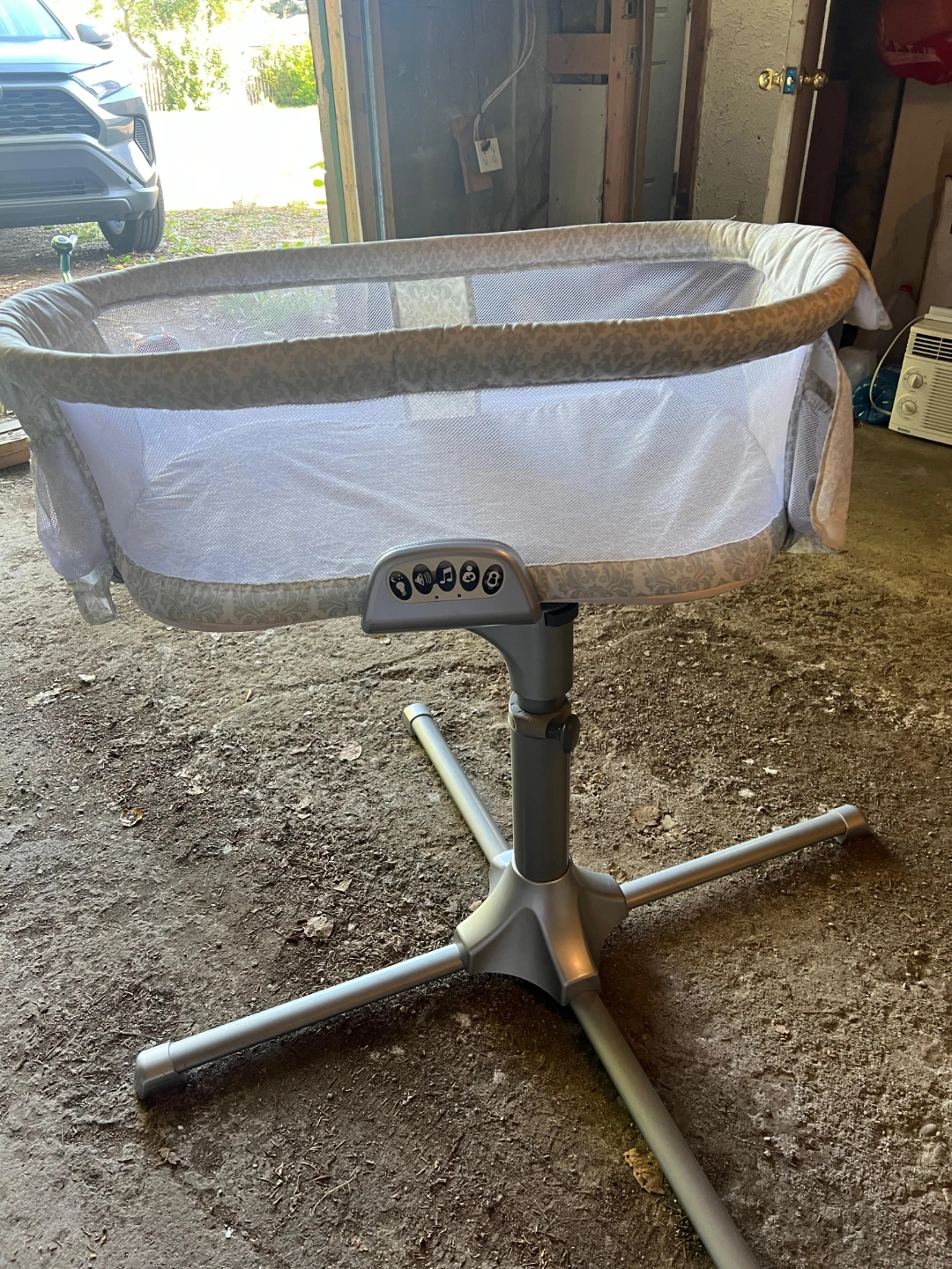 Halo BassiNest Swivel Sleeper