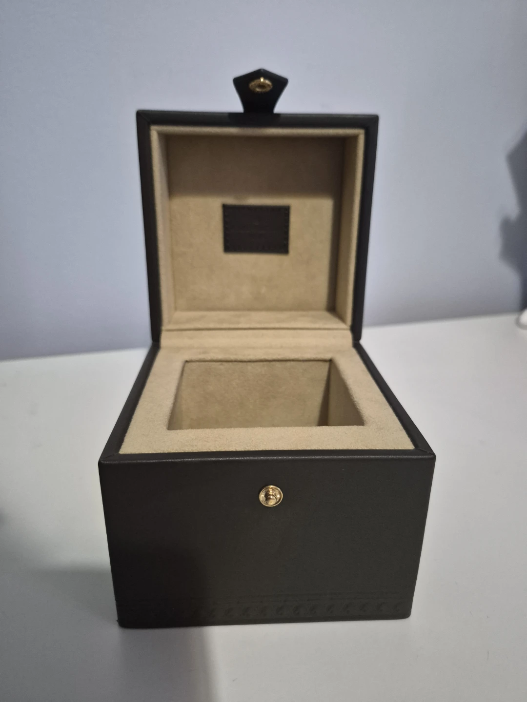 Authentic Louis Vuitton Luxury Watch Box (Empty) - photo 4