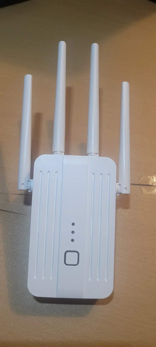 "WiFi Range Extender/Repeater – Complete w/ Box & Manual"
