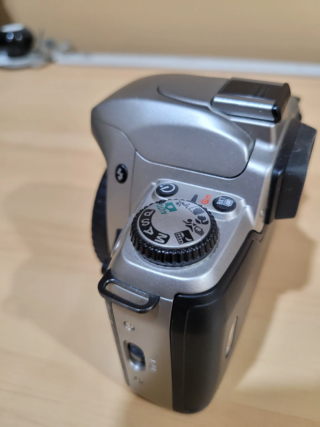 Nikon F65 SLR Film Camera - photo 3