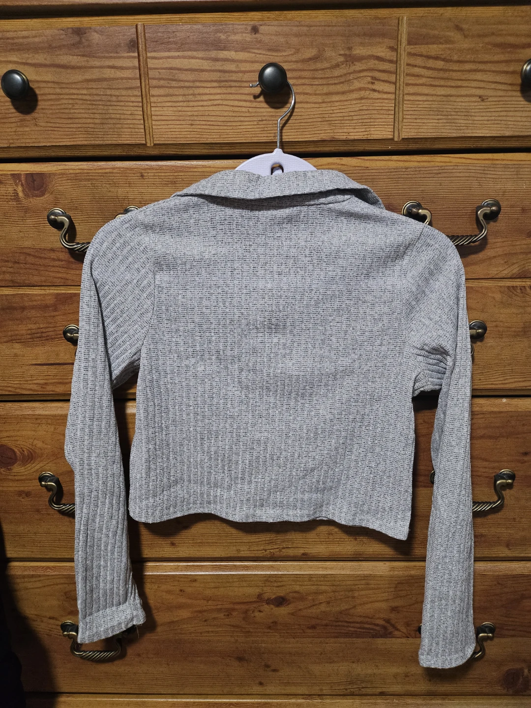 Gray Ribbed Collared Crop Top - Livi by Olivia Rae - photo 3