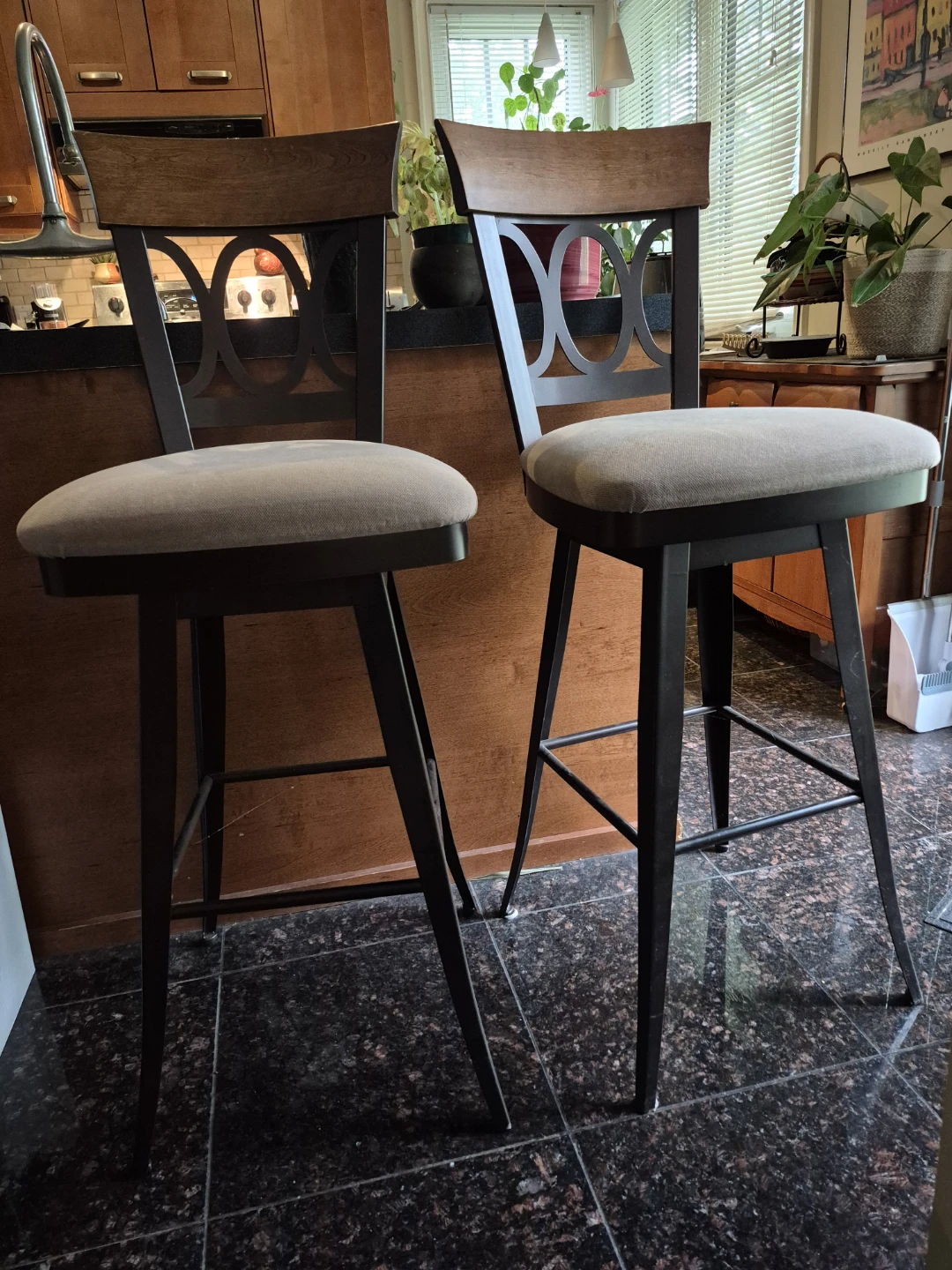 Stylish Swivel Bar Stools set of 2