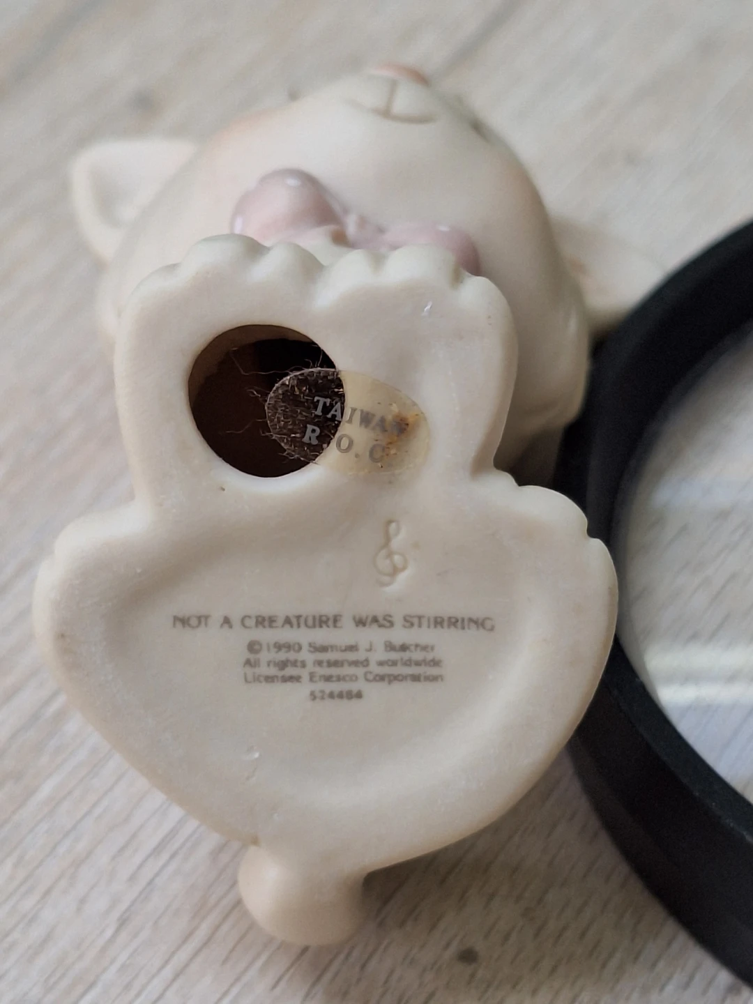 Enesco Precious Moments "Not A Creature Was Stirring" - photo 2