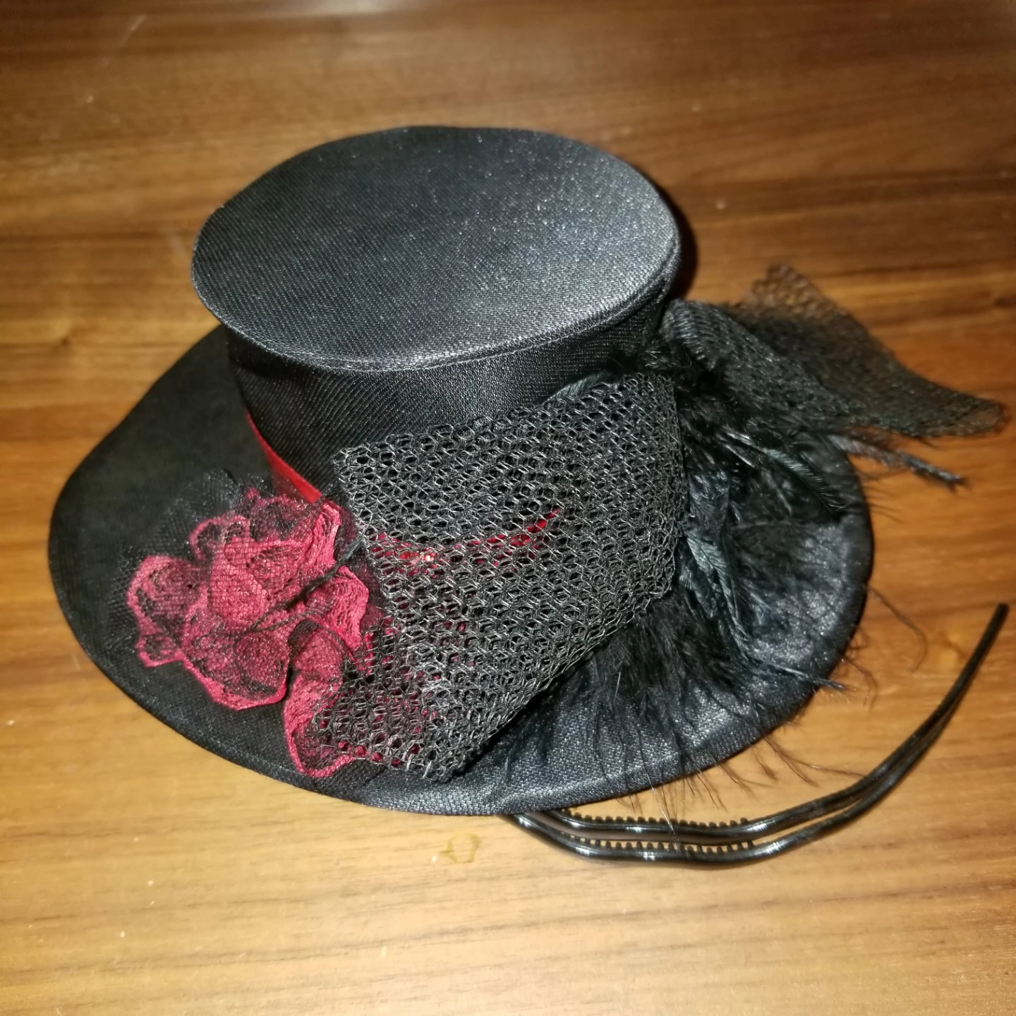 Gothic Mini Top Hat Fascinator