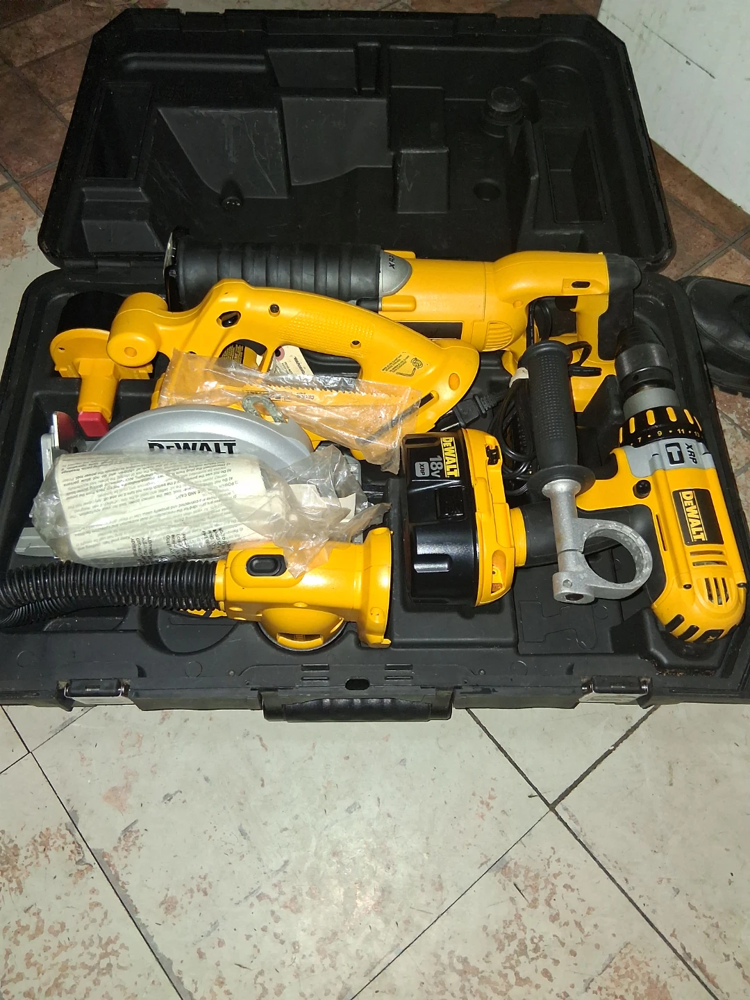 DeWalt 18V XRP Cordless Tool Set with Case - photo 2