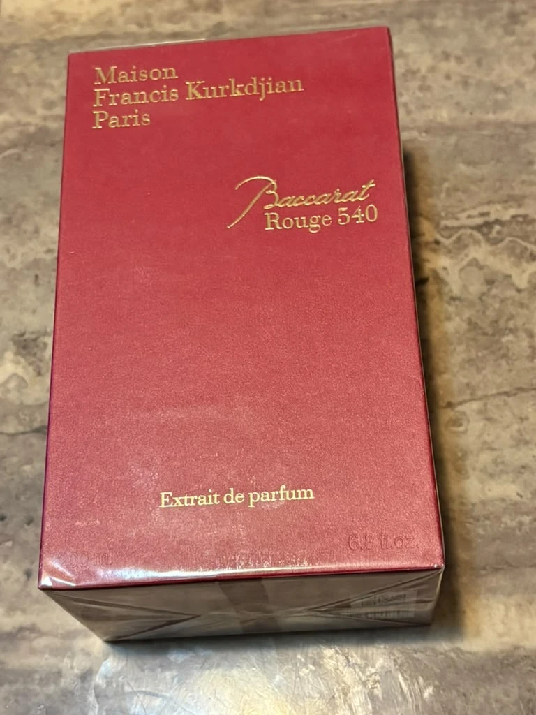 Kurkdjian Baccarat Rouge 540 - photo 2