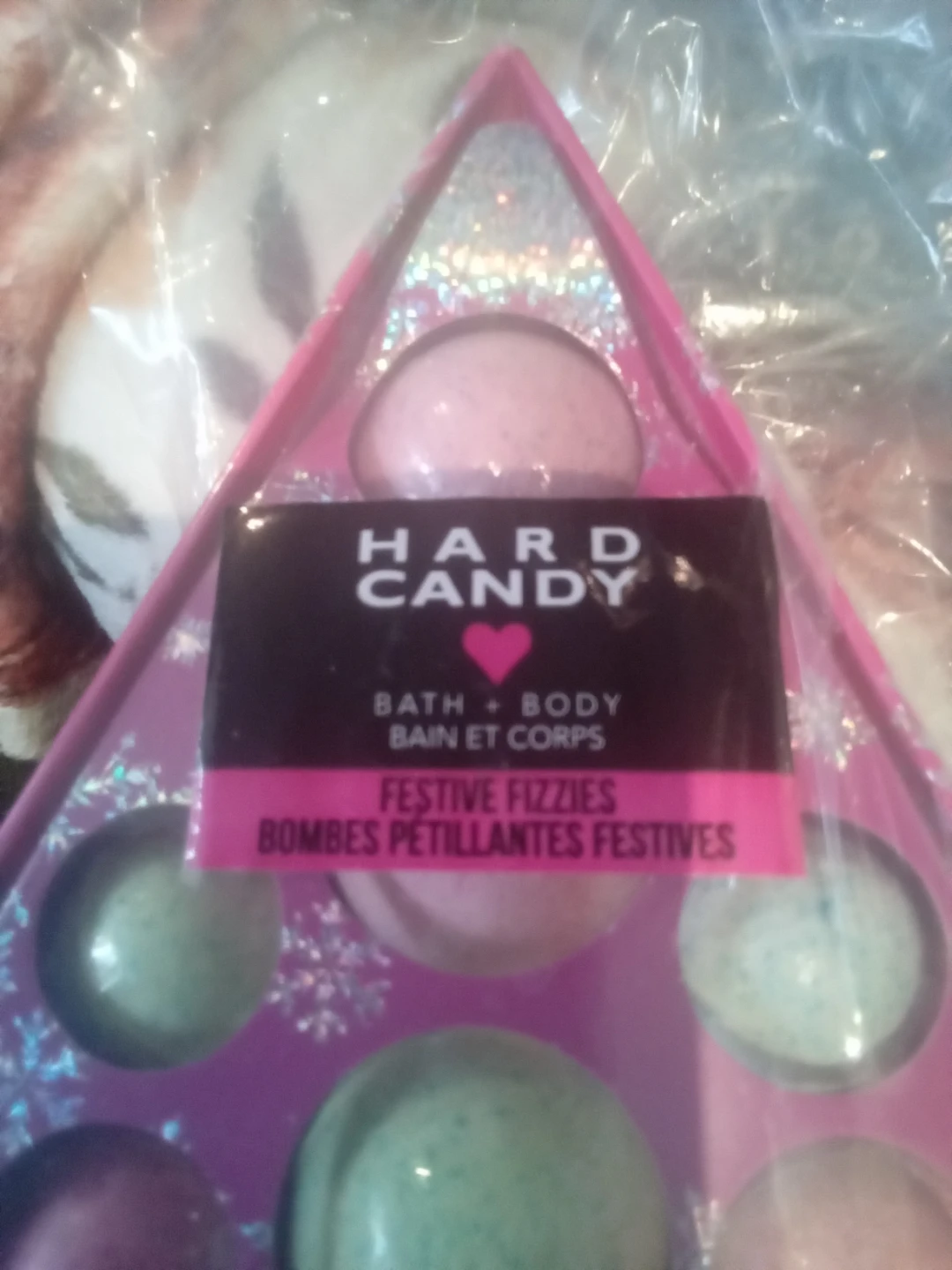 Hard Candy Festive Fizzies 16-Piece Bath Set - photo 2