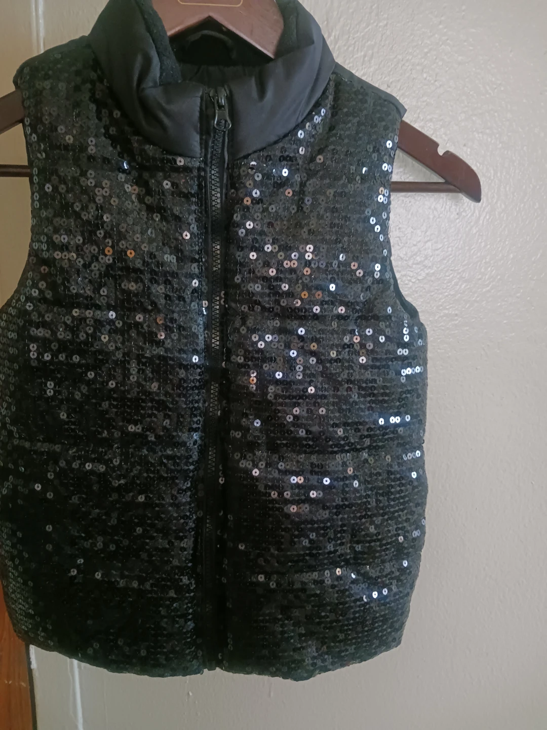 🏈 Black Sequin Puffer Vest - photo 2