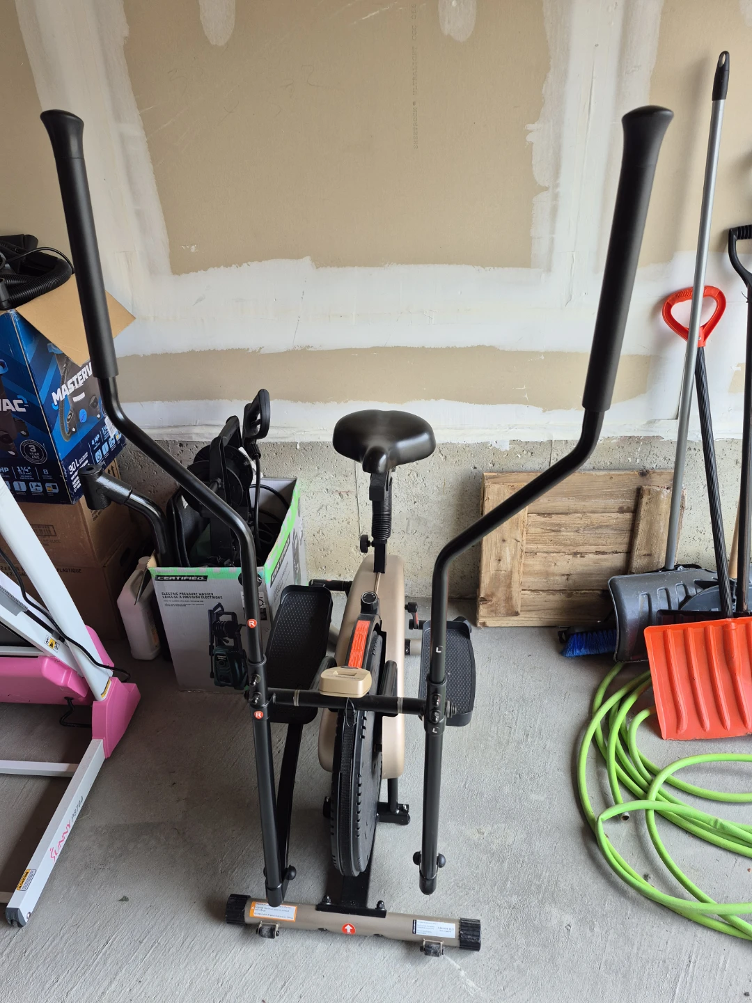 Air Elliptical machine  Exerpelitic