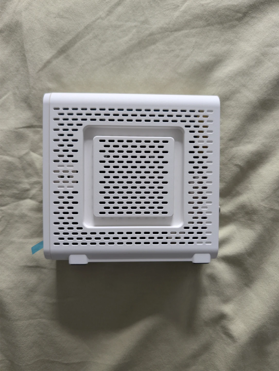 ARRIS SURFboard SB8200v3 Cable Modem - photo 4