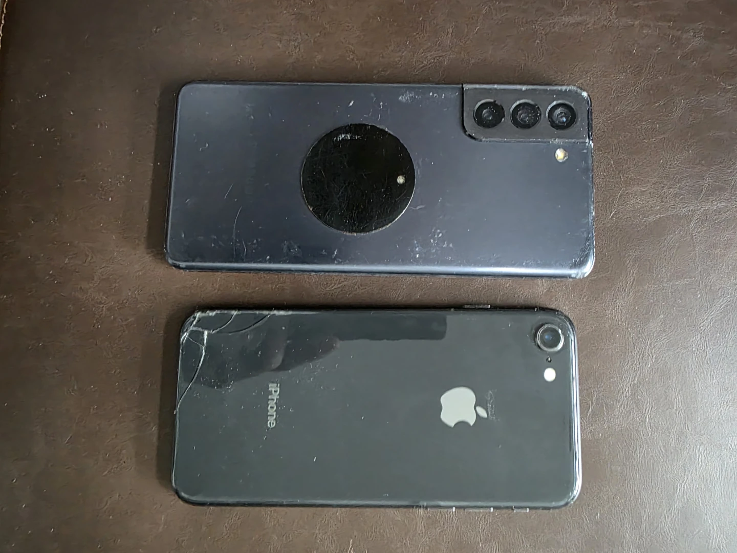 Samsung Galaxy S21 and Apple iPhone 8 bundle - photo 4