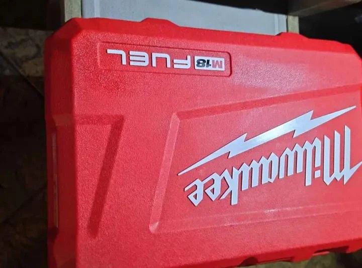 Milwaukee M18 Fuel Drill and Impact Driver Combo Kit - photo 4