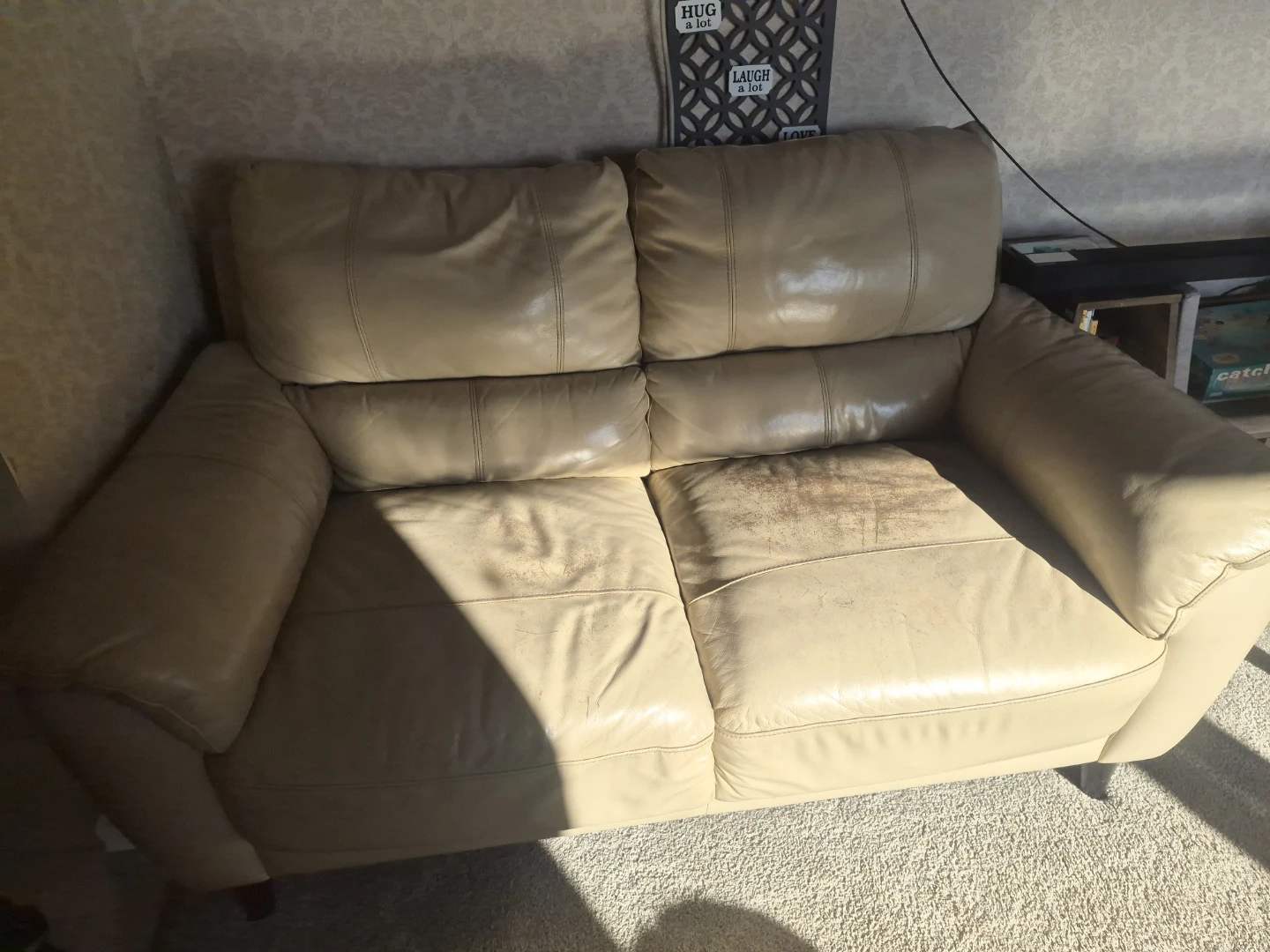 2 Beige love seats and recliners - photo 2