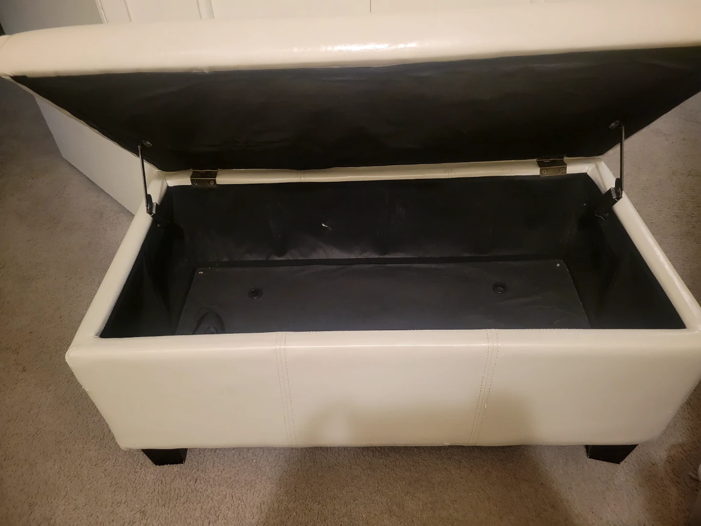 Storage ottman/bench and woven wicker/ottman