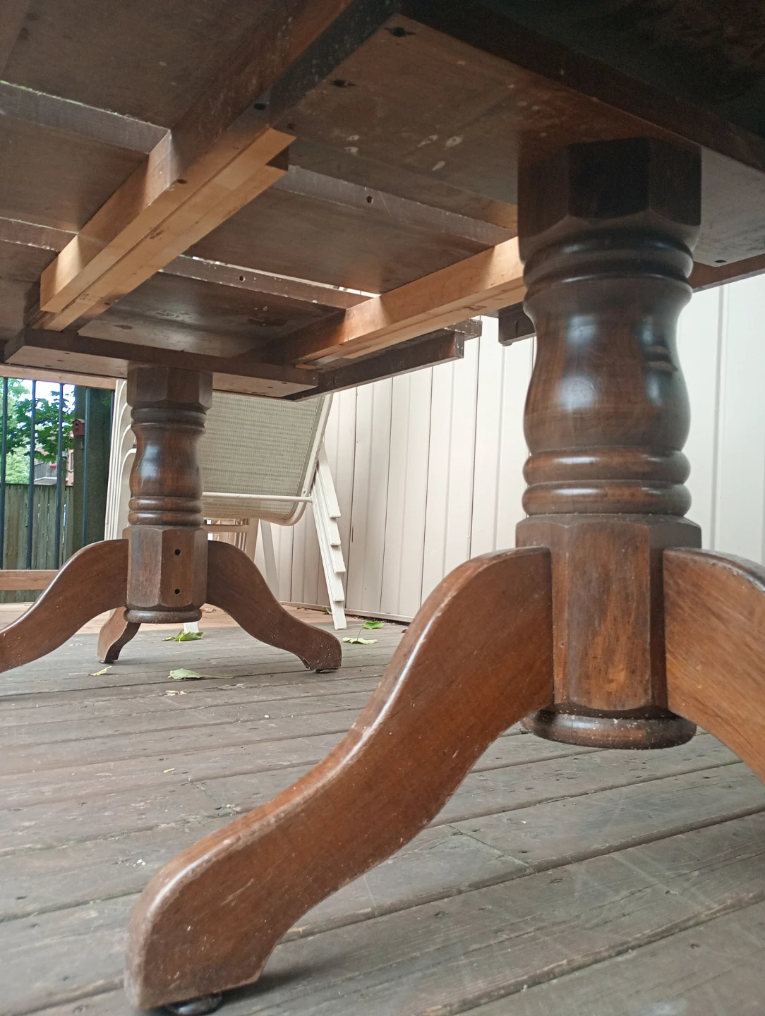 Extendable Wooden Dining Table - photo 3