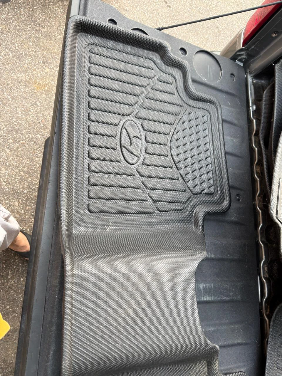 Hyundai Elantra All-Weather Floor Mats (2 sets 8 mats) - photo 4