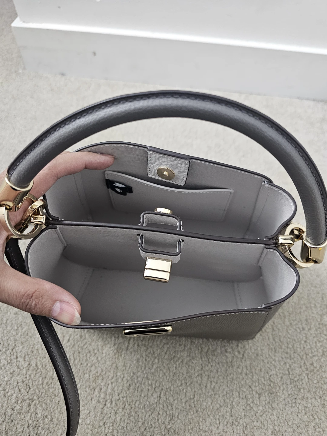 Authentic Kate Spade Top Handle Bag with Shoulder Strap - photo 4