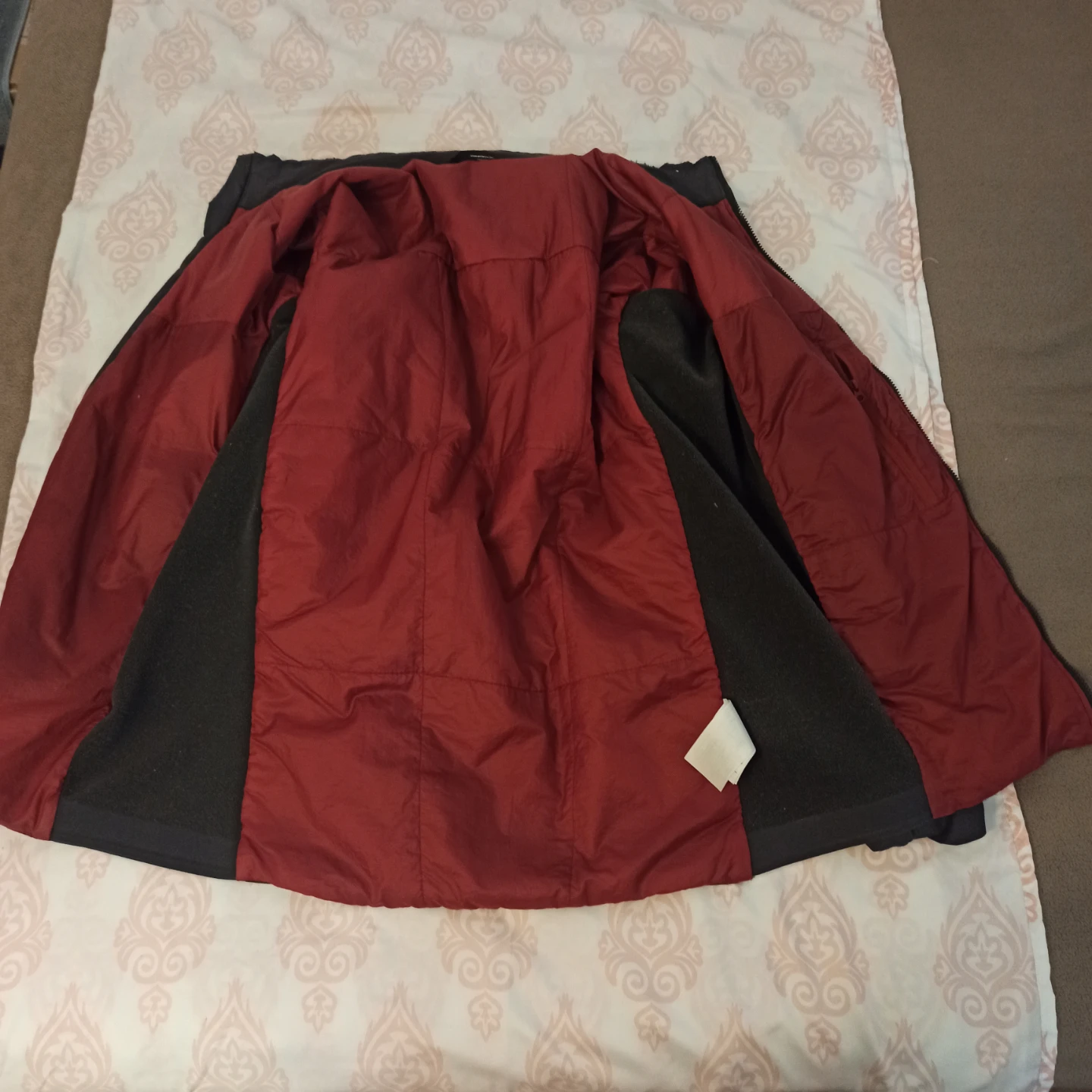 Arc'teryx Atom LT Hoody - Men's Carbon. Size M. - photo 2