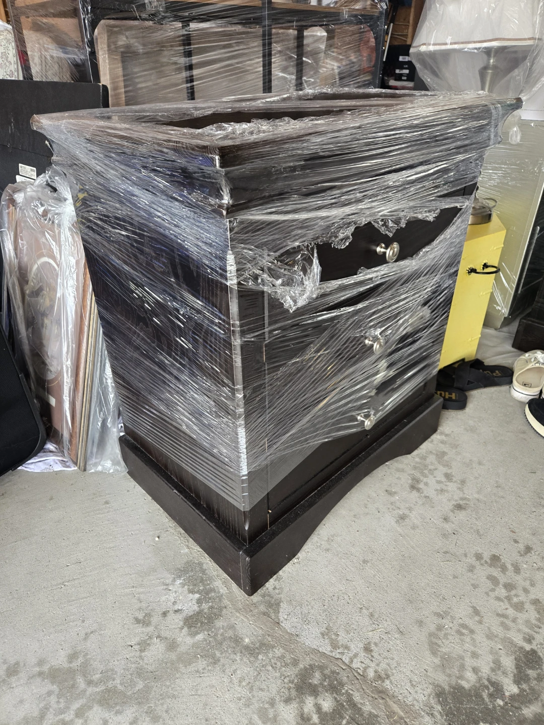 2 Dark Brown 3-Drawer Nightstands - photo 2