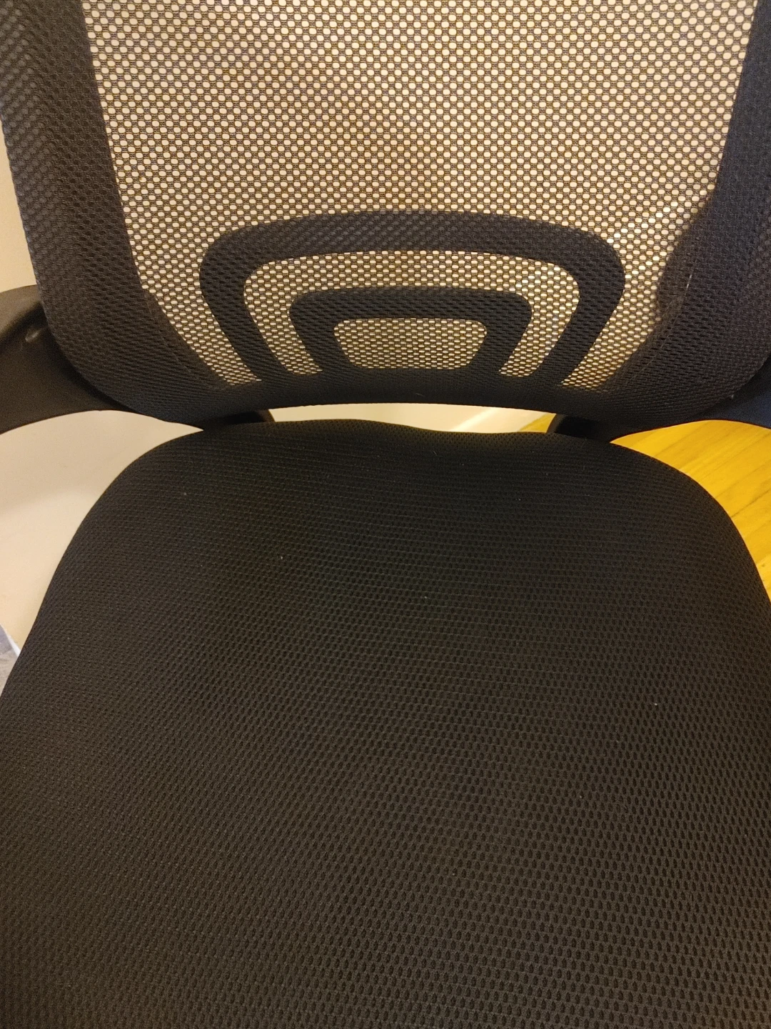Black Mesh Office Chair - photo 3