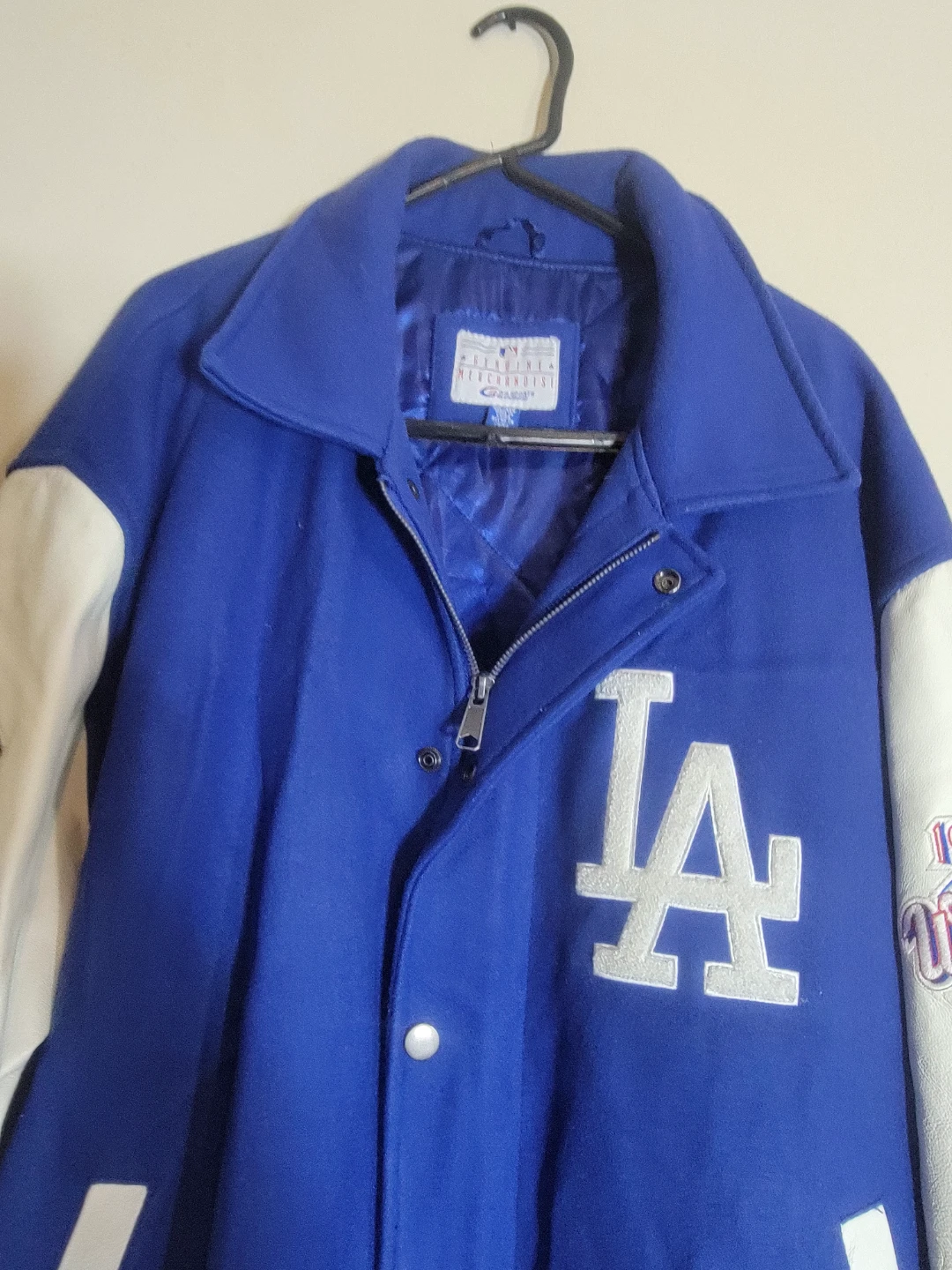 Los Angeles Dodgers World Series Champions Varsity Jacket - photo 2