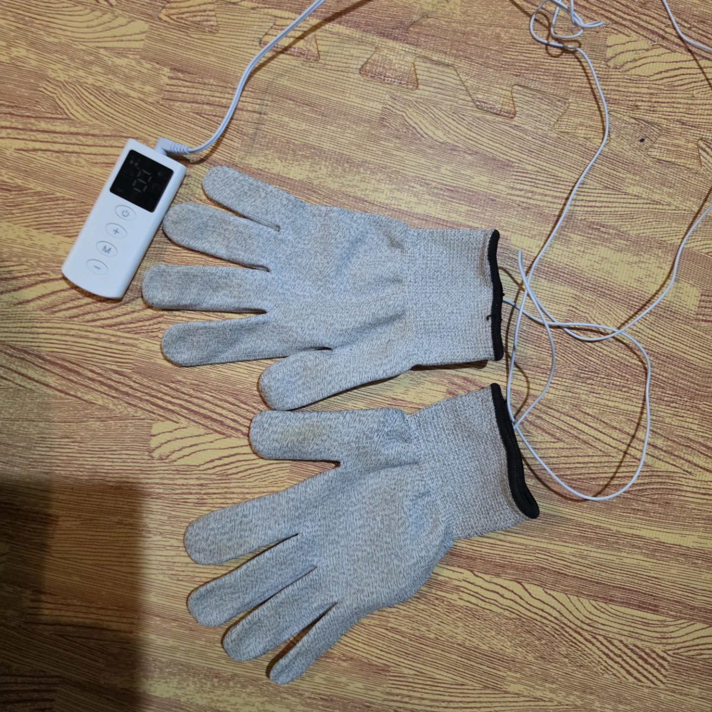 TENS/EMS Electrode Gloves – Used, Good Condition