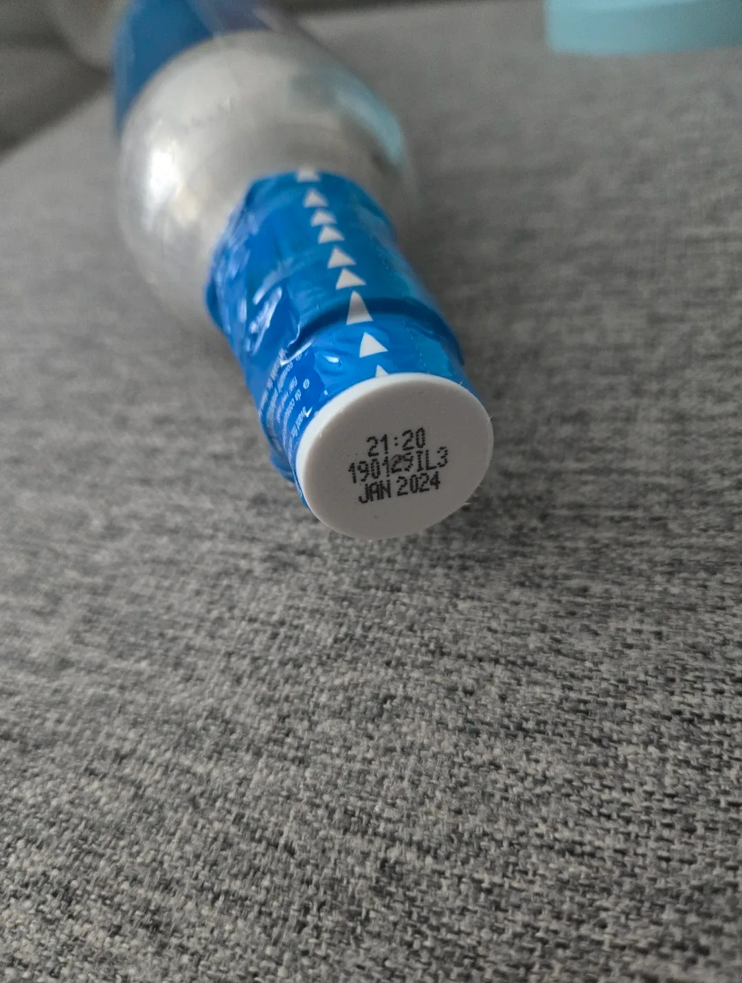 Soda Stream Fizzi Sparkling Water Maker - photo 5