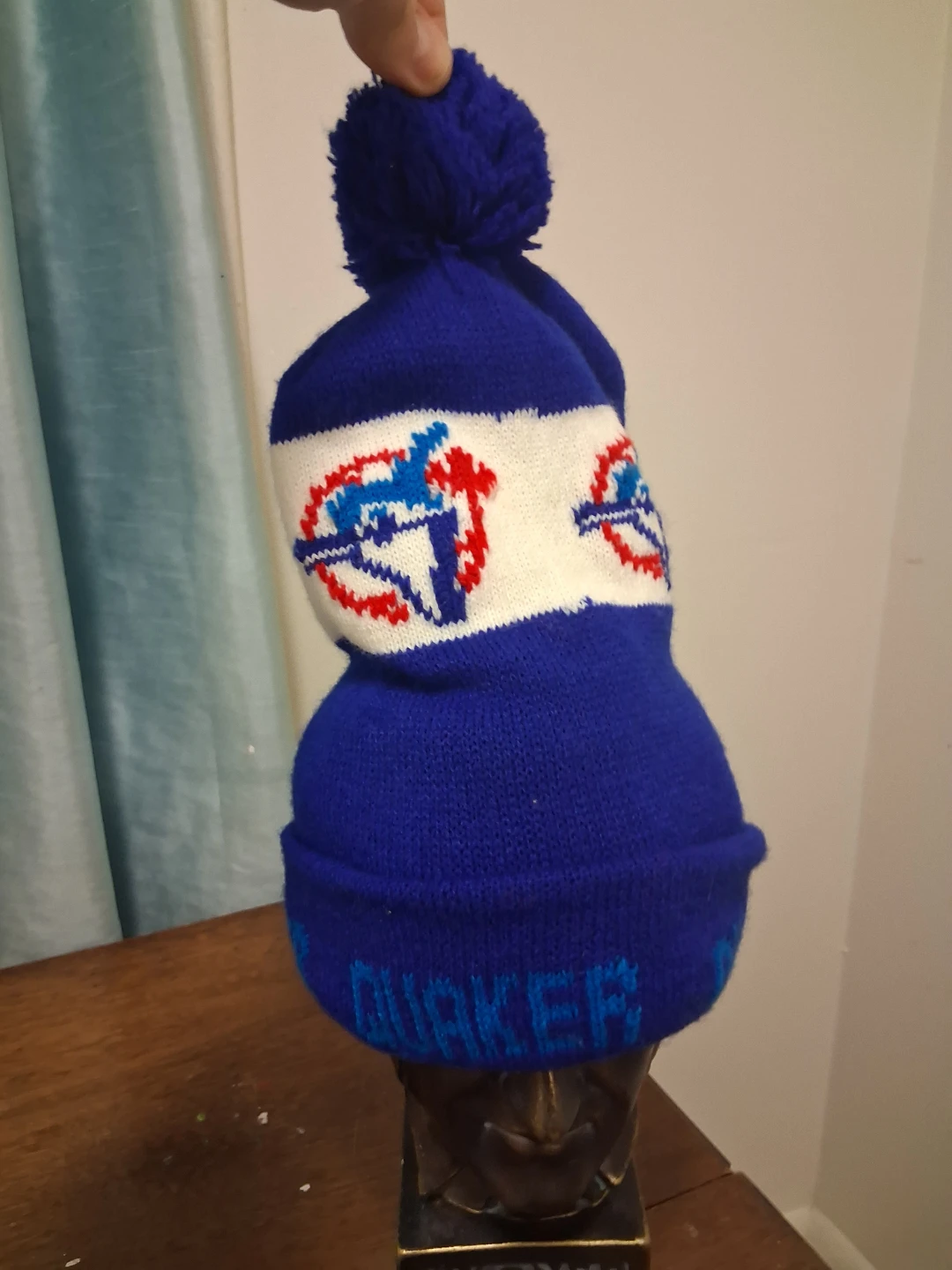 Vintage YOUTH Blue Jays Quaker Pom Pom Toque