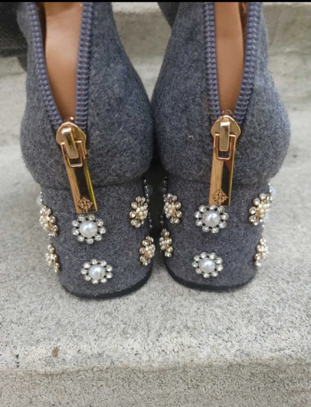 Rose-TS Grey Wool Ankle Boots 8.5