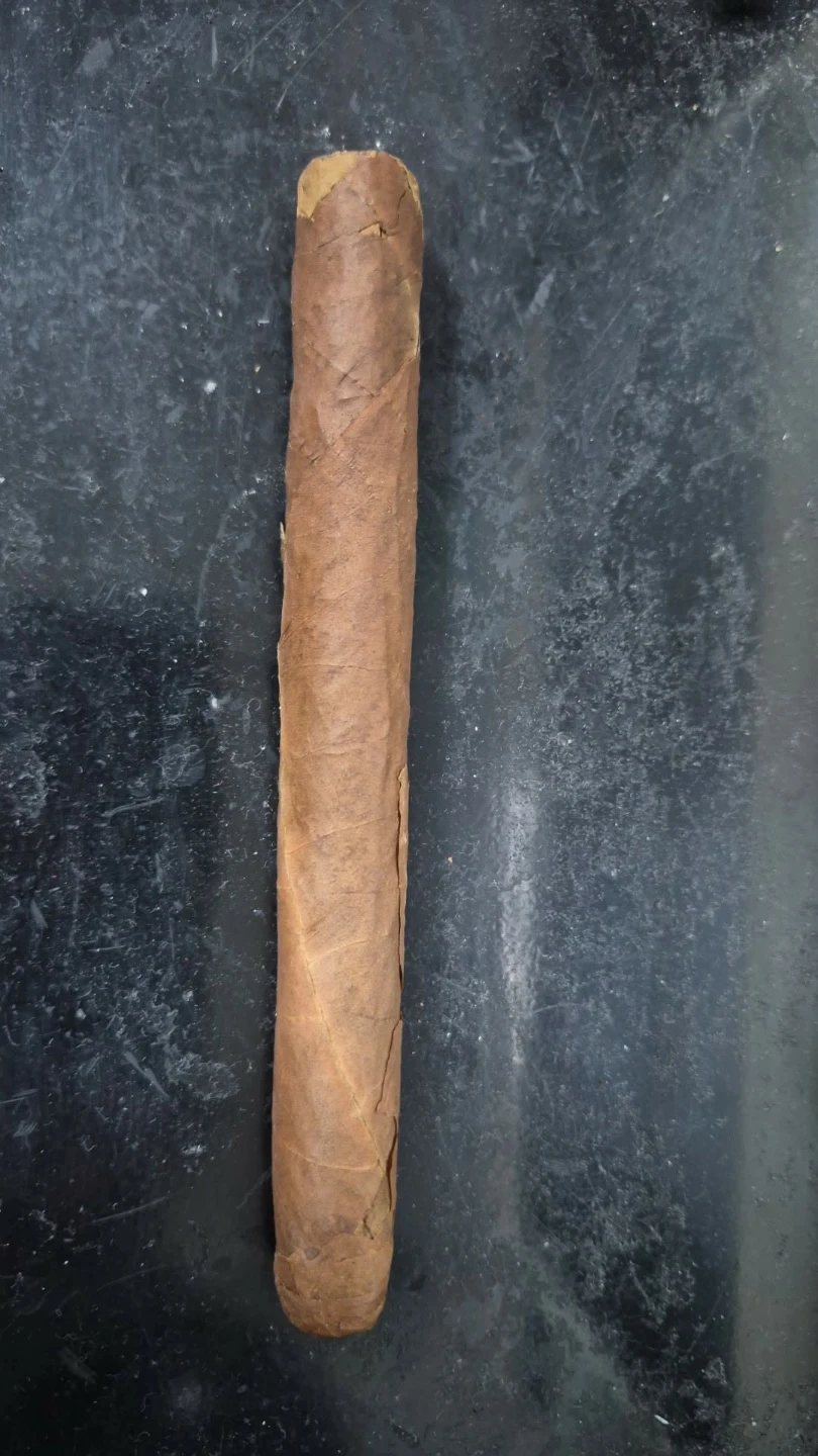 Single Premium Hand-Rolled Cigar
