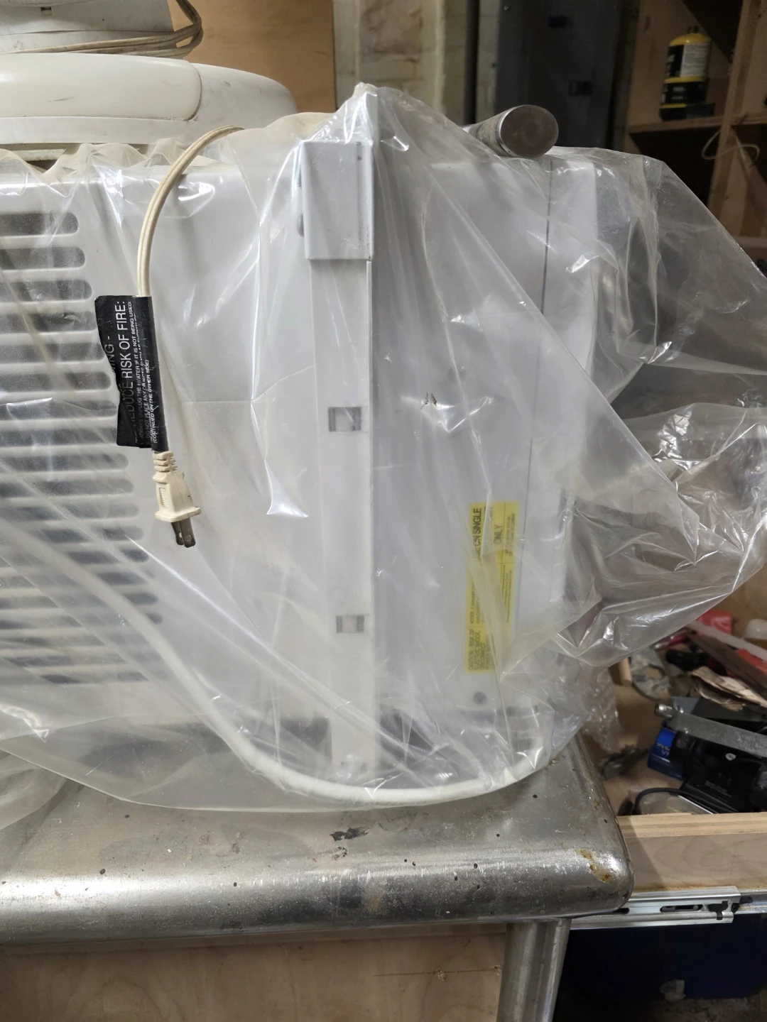 Frigidaire Window Air Conditioner - photo 2
