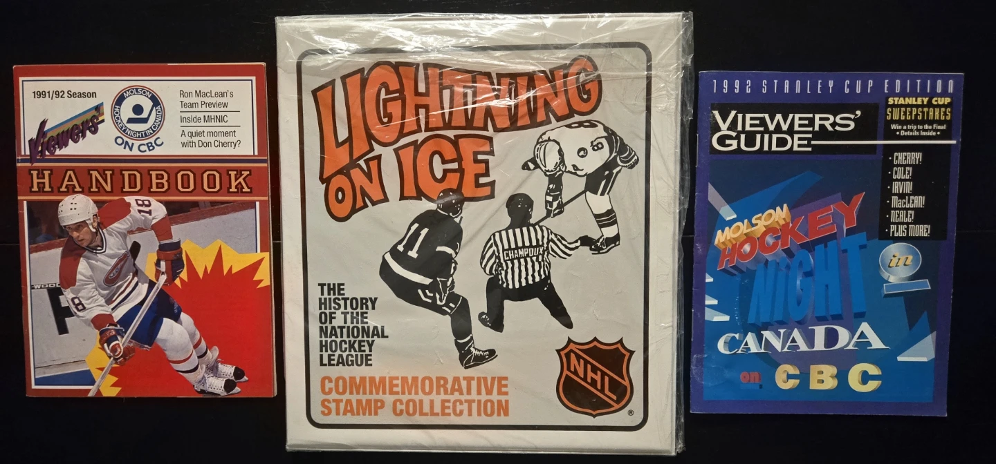 Rare Deluxe 92 NHL Hockey Stamp Portfolio & Molson Handbooks - photo 2