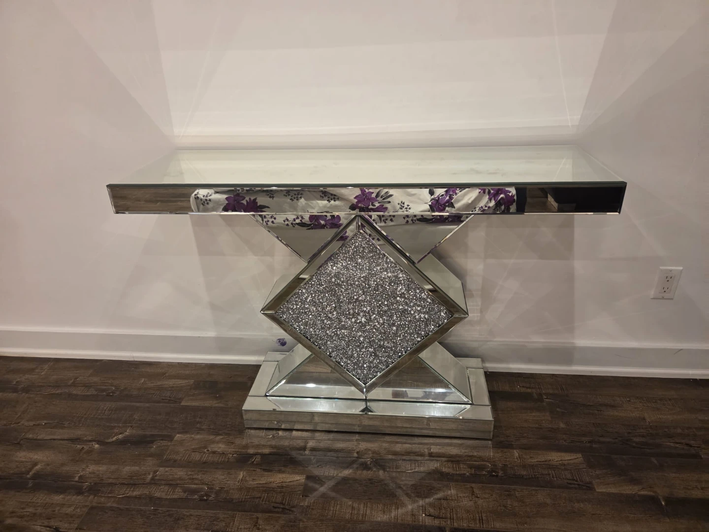 Mirrored Diamond Console Table - photo 2