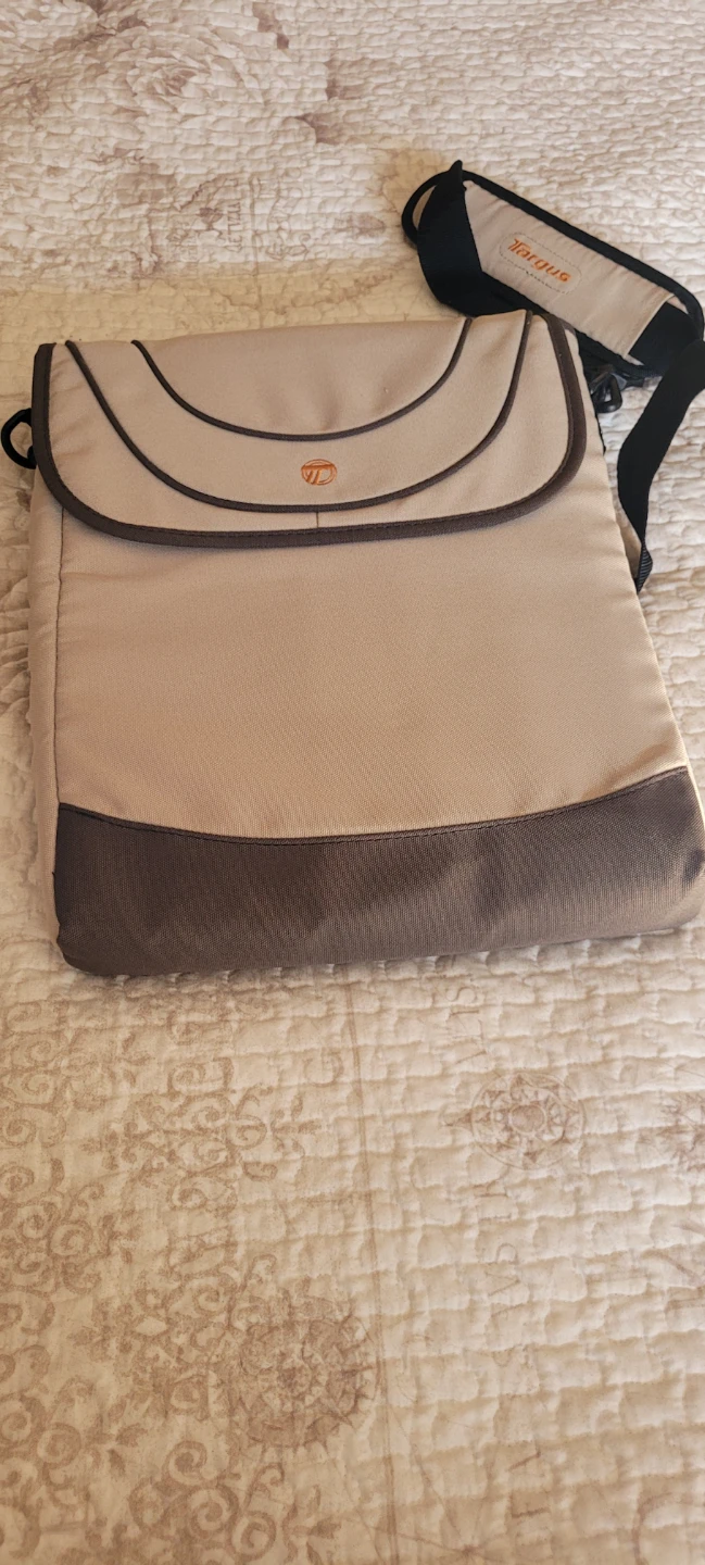 Targus Laptop Shoulder Bag