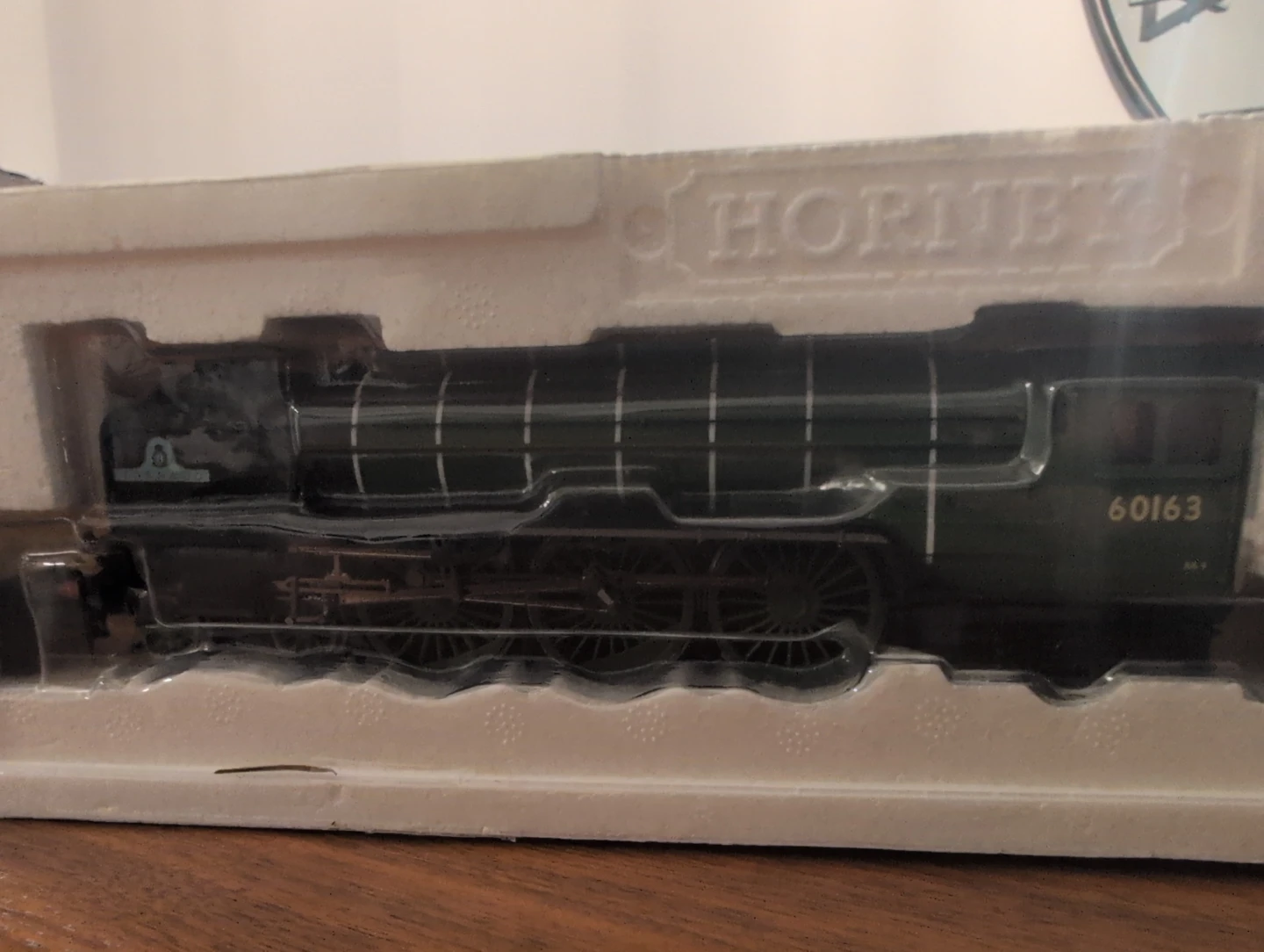 HORNBY R3060 Tornado BR Class A1 00 Gauge - photo 4