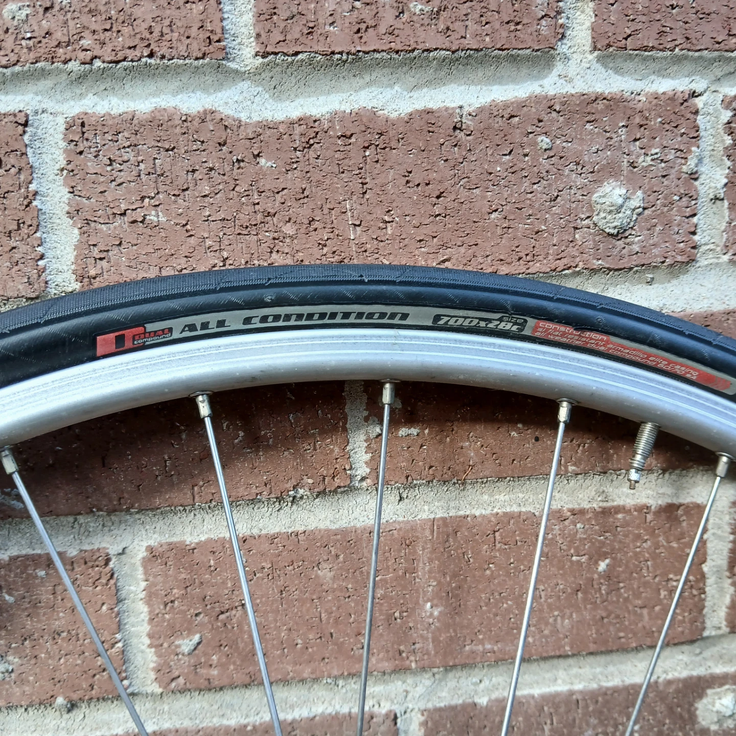 Mavic Bicycle Wheel with 700x28c All Condition Tire - photo 2