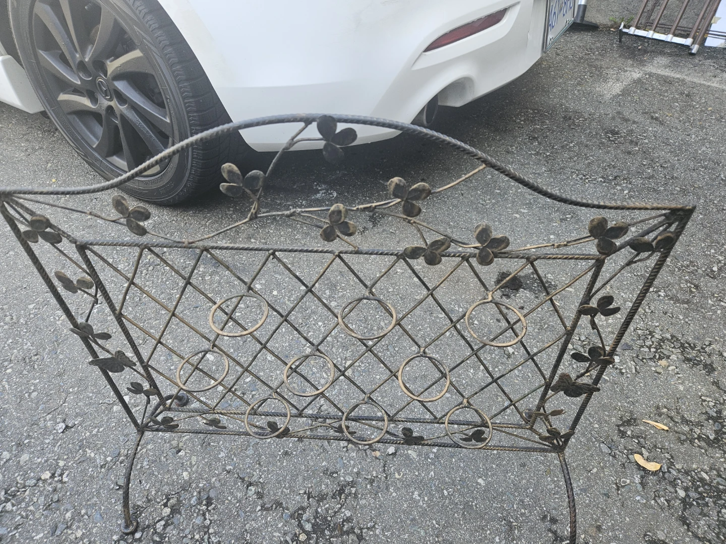 Metal Decorative Magazine Rack - photo 3