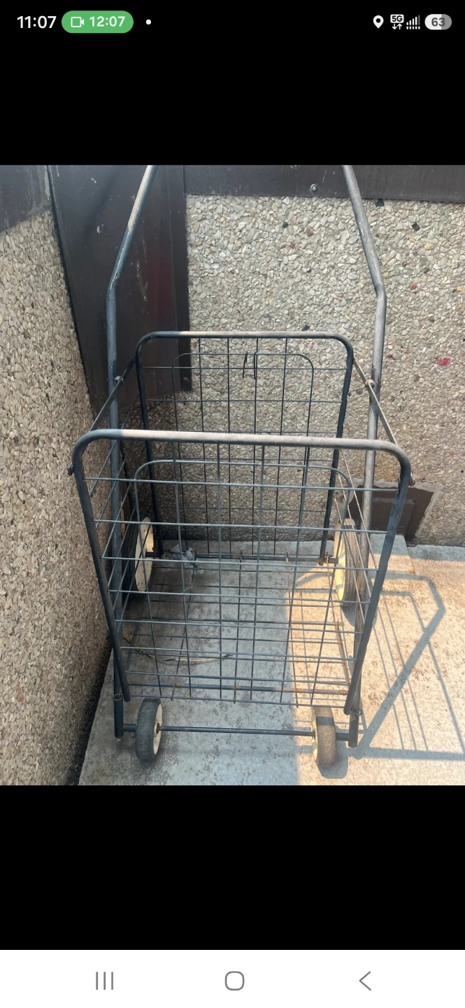 Black Metal Shopping Cart - photo 2