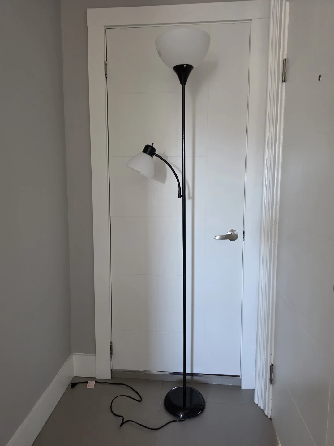 Black Floor Lamp with Adjustable Reading Light - photo 2