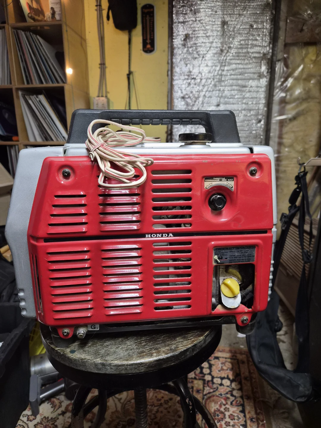 Honda EM600 Portable Generator - photo 4