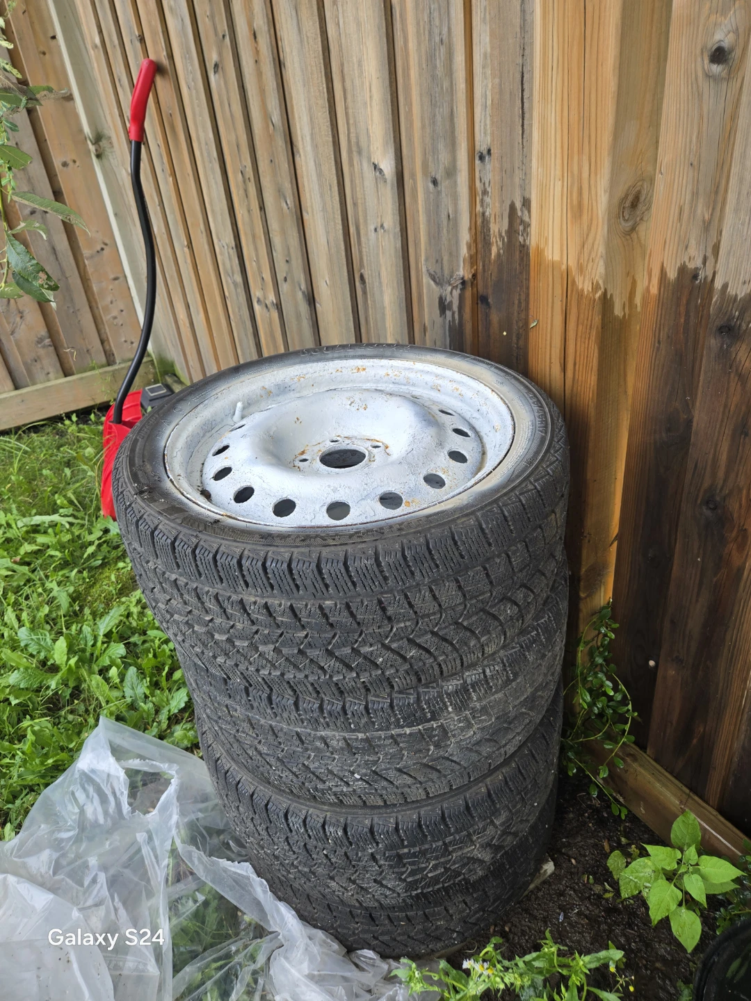 ❄️4 Winter Tires + Rims - Hyundai Elantra | Good Condition❄️ - photo 3