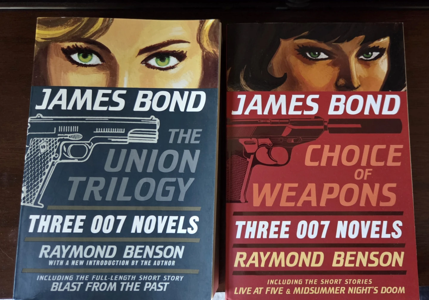 Signed Raymond Benson James Bond Anthology Books
