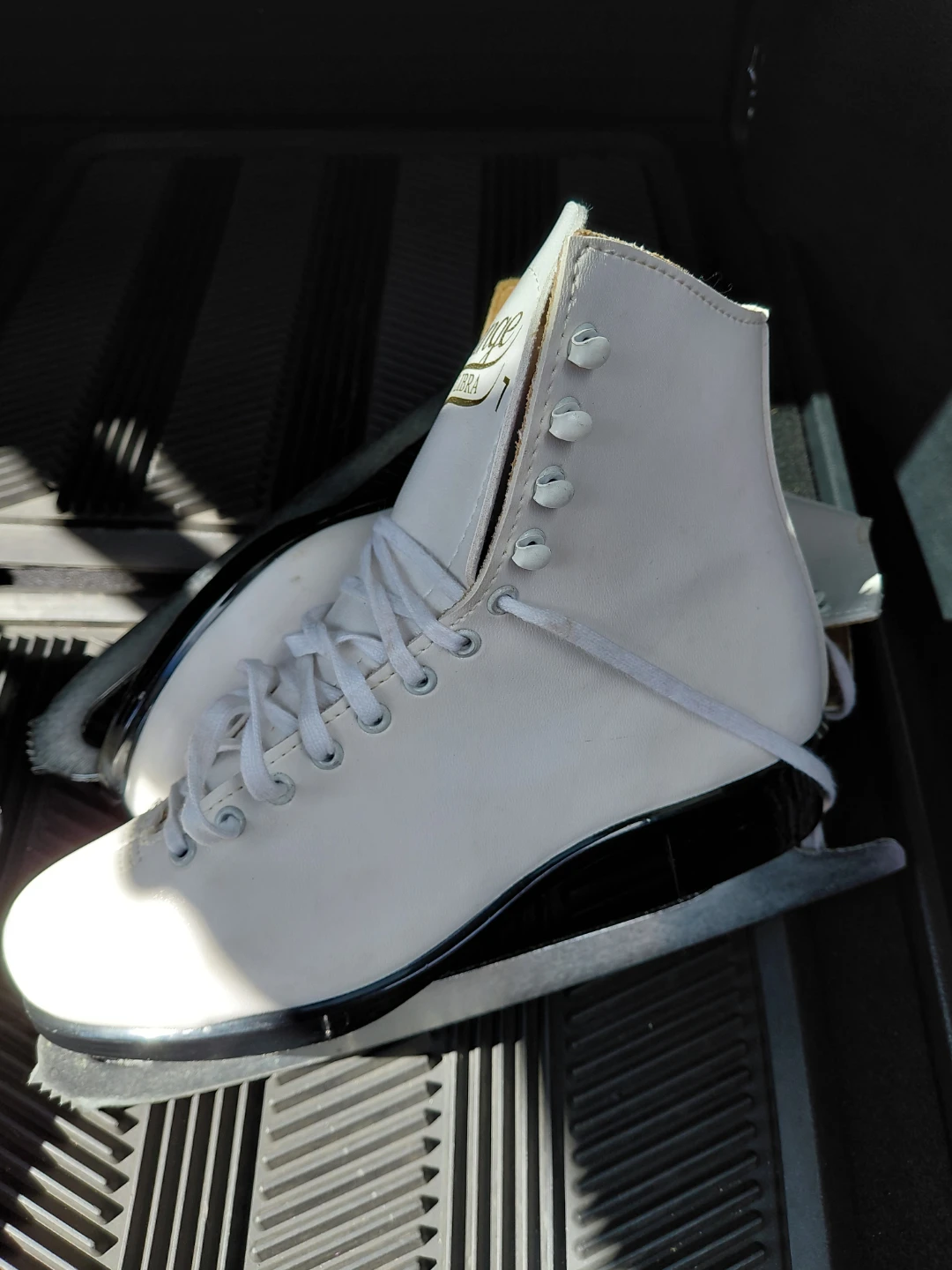 Lange Libra Figure Skates Size 7 - photo 2