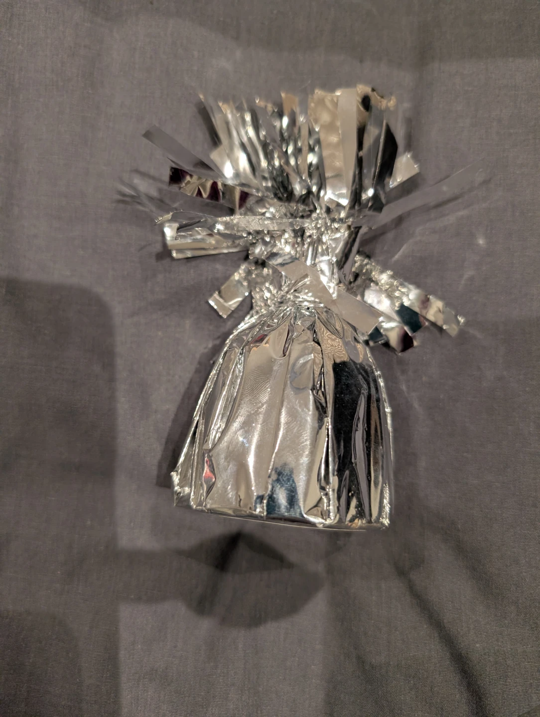 Silver Balloon Weight and three children gift bags - photo 2