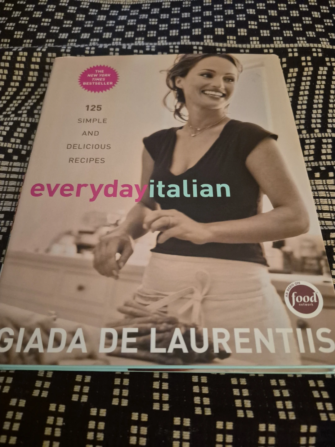 Everyday Italian Cookbook by Giada De Laurentiis🏈