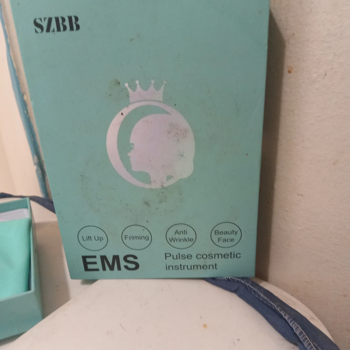 SZBB EMS Pulse Cosmetic Instrument