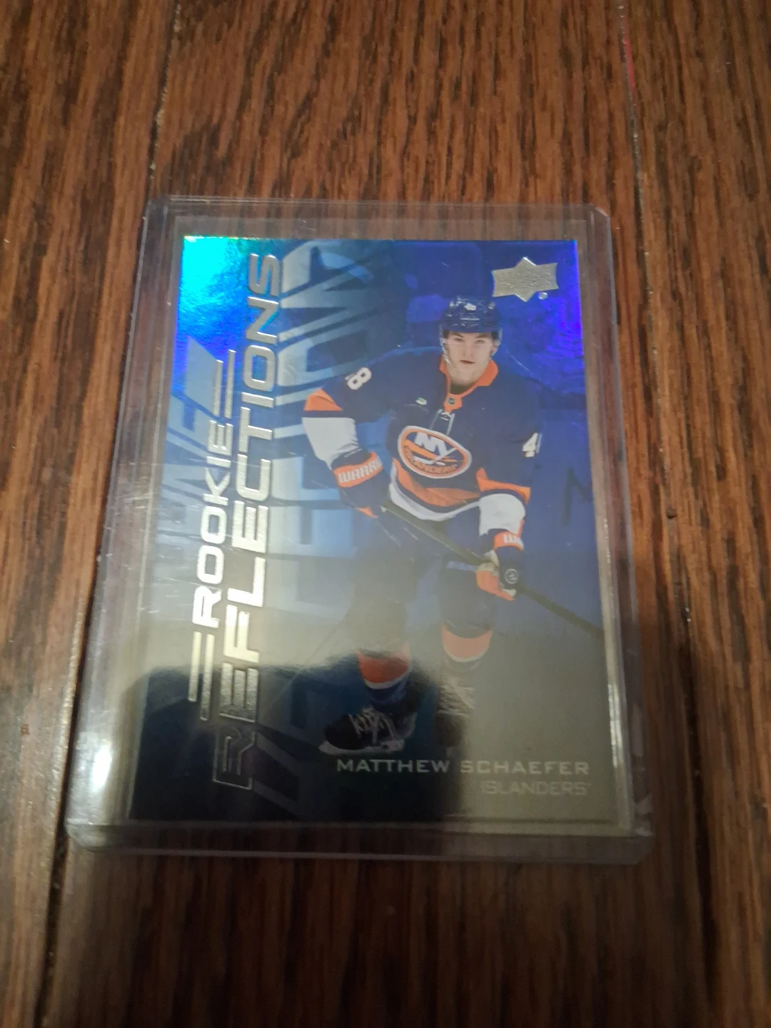 Matthew Schaefer 2025-26 Upper Deck Rookie Reflections Card