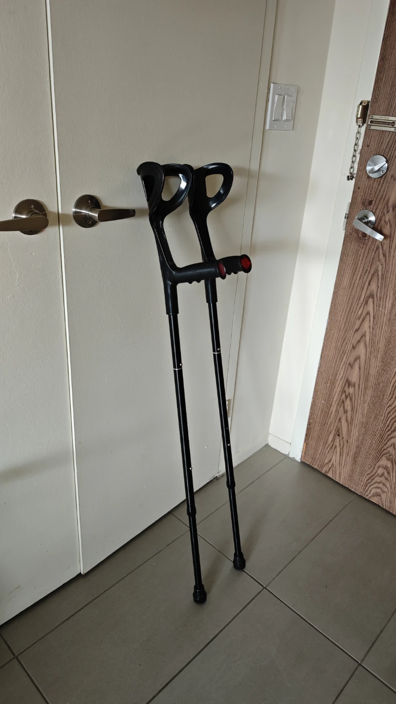 Adjustable black forearm crutches