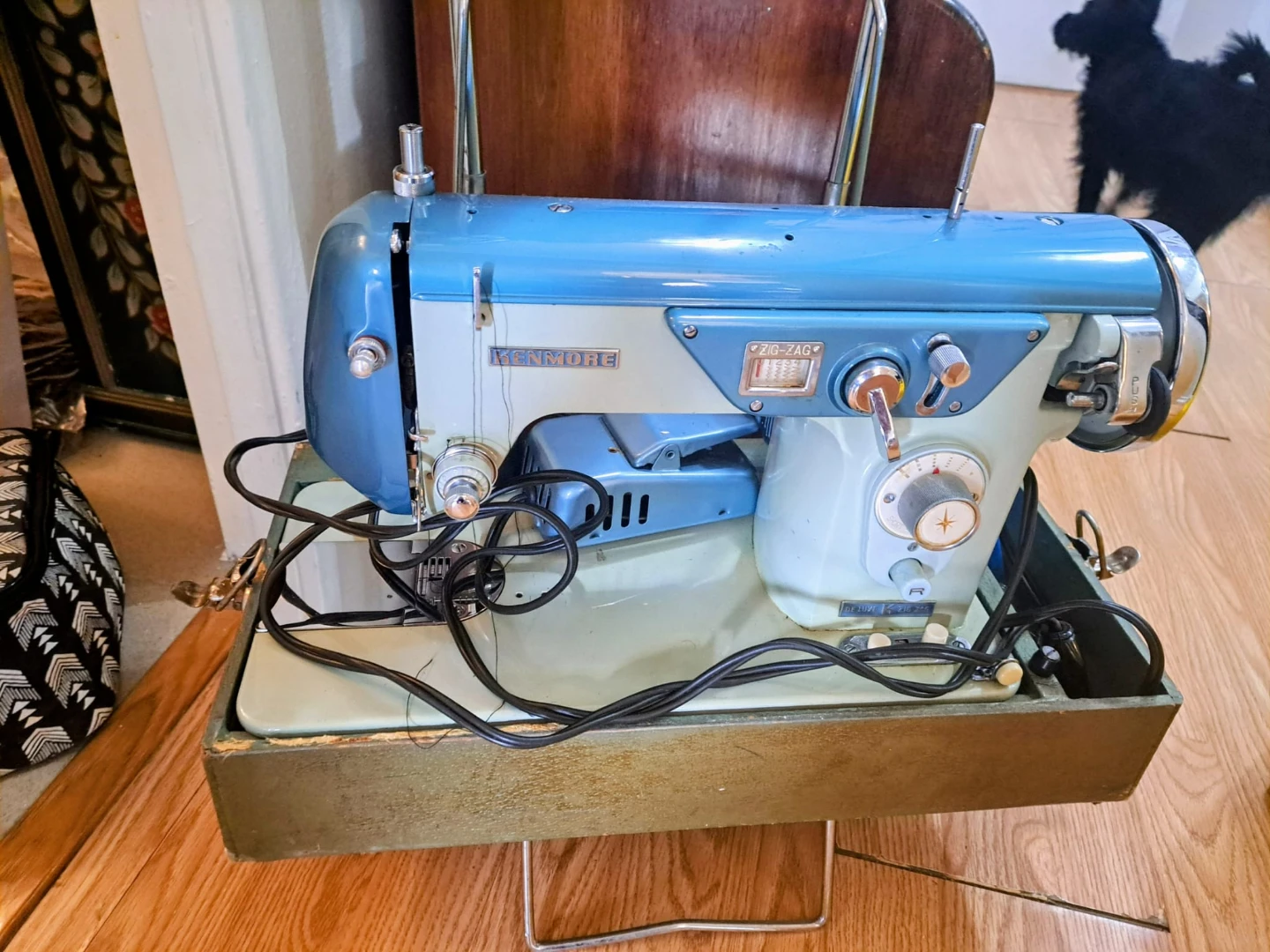 Vintage Kenmore Zig-Zag Sewing Machine