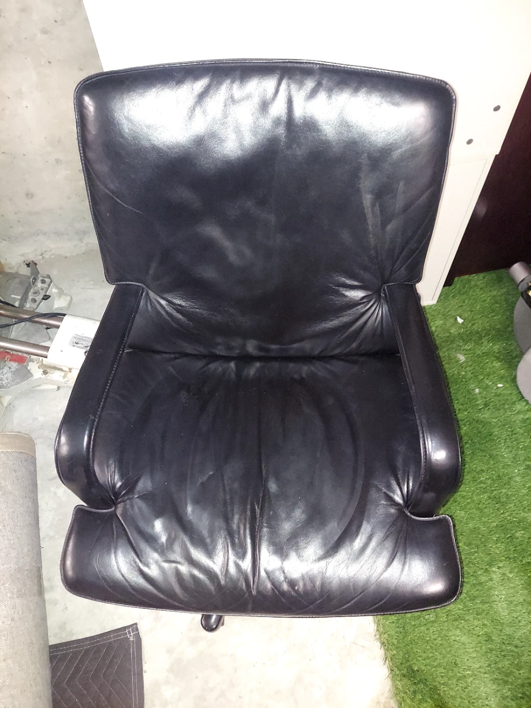 Black Leather Office Chair